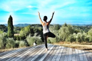 giulia rizzi yoga posizione albero