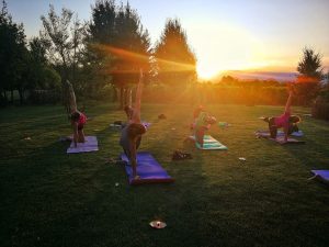 yoga all'aperto